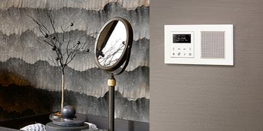 JUNG Smart Radio DAB+ bei ElektroService Rainer Thodte GmbH in Halle (Saale)