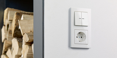 JUNG KNX Taster F 10 bei ElektroService Rainer Thodte GmbH in Halle (Saale)