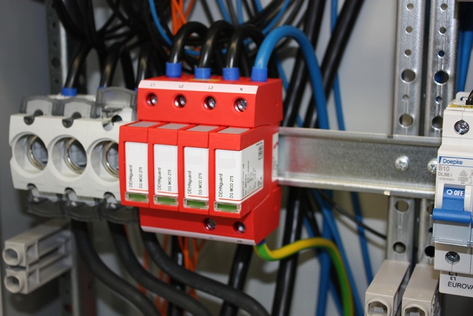 U berspannungsschutz bei ElektroService Rainer Thodte GmbH in Halle (Saale)
